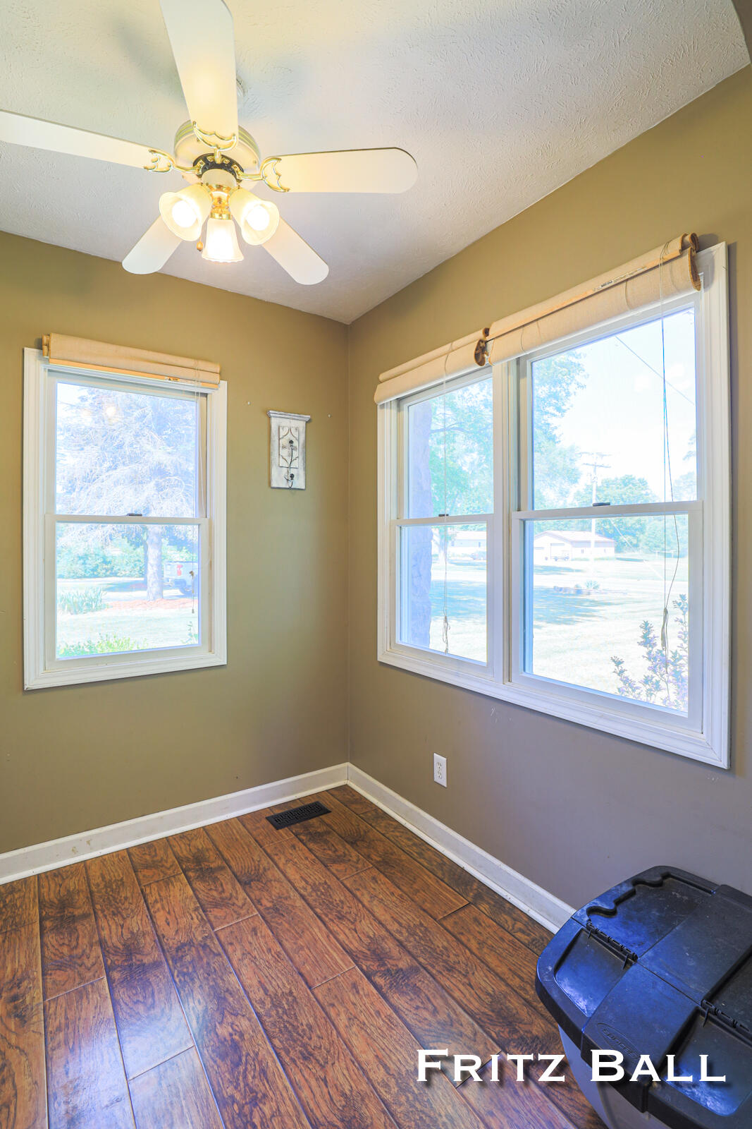 6747 Whites Bridge Road Belding, MI 48809 - Photo 13 of 41 Breakfast Nook
