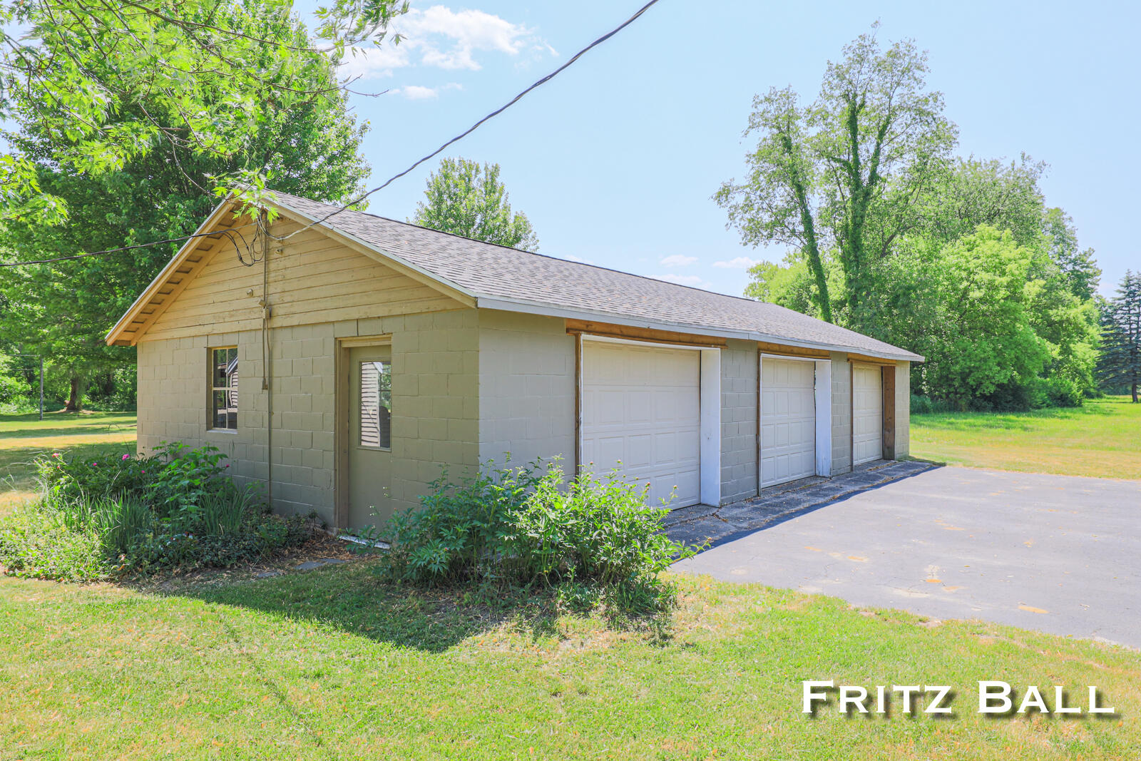 6747 Whites Bridge Road Belding, MI 48809 - Photo 4 of 41 3 Stall Garage