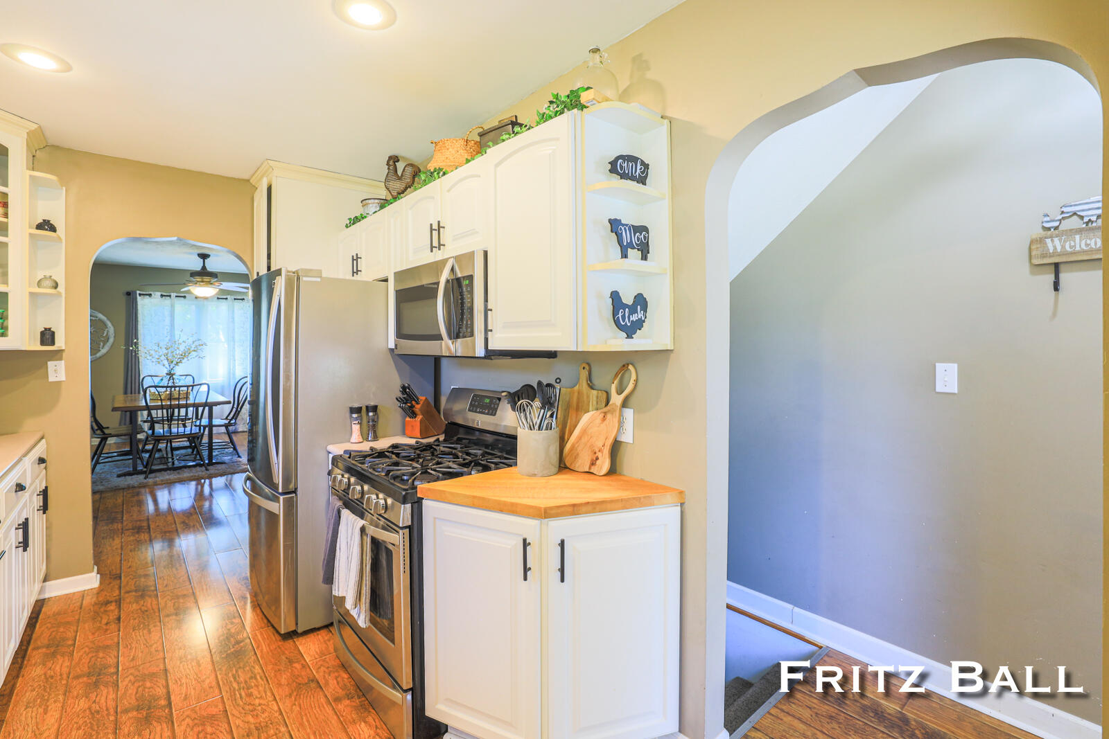 6747 Whites Bridge Road Belding, MI 48809 - Photo 8 of 41 Kitchen