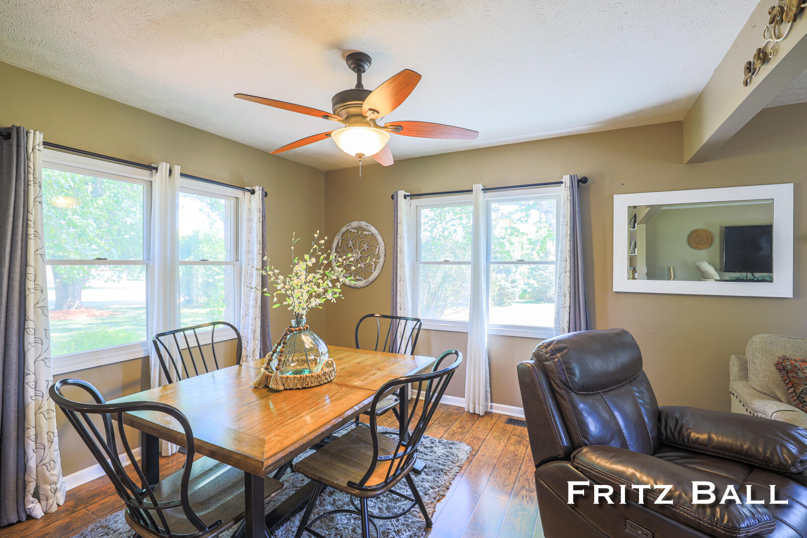 6747 Whites Bridge Road Belding, MI 48809 - Photo 9 of 41 Dining