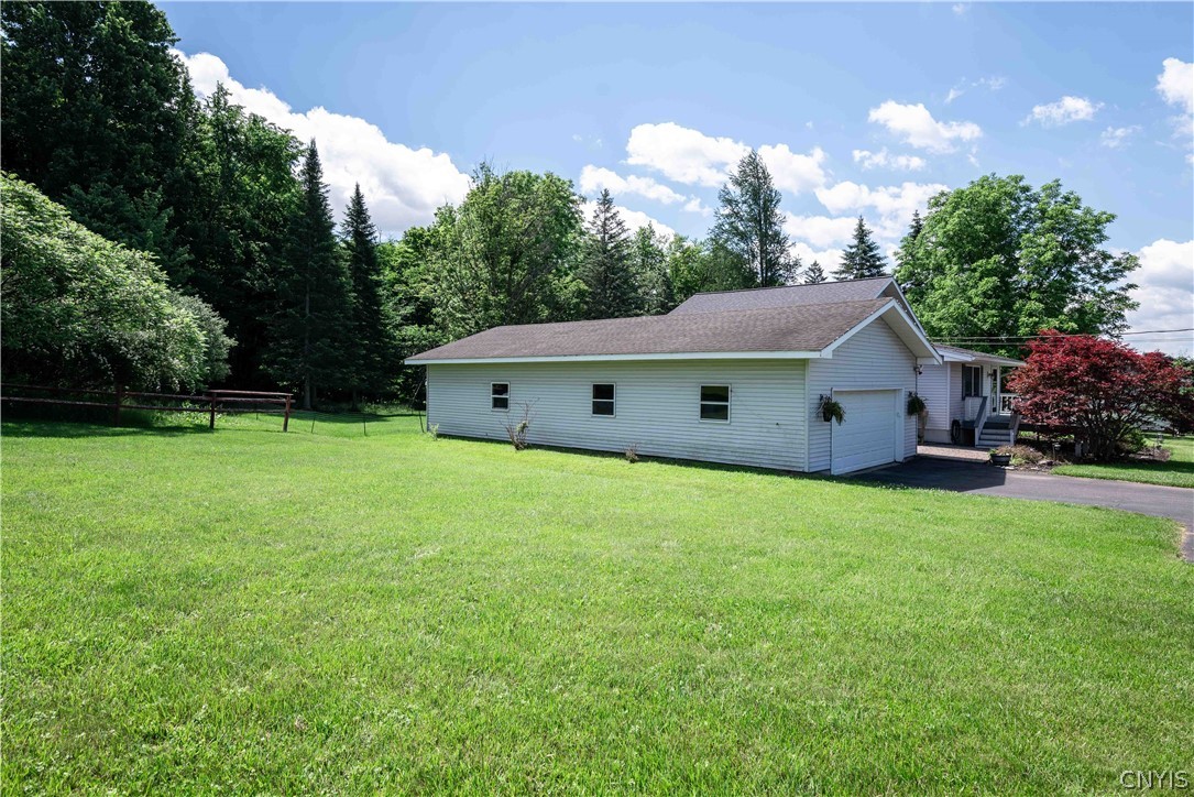 6032 Cavanaugh Road Marcy, NY 13403 - Photo 8 of 42