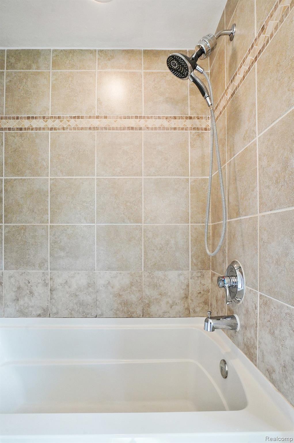 1066 Harding Avenue Rochester, MI 48307 - Photo 32 of 45 Upstairs bathroom shower/tub