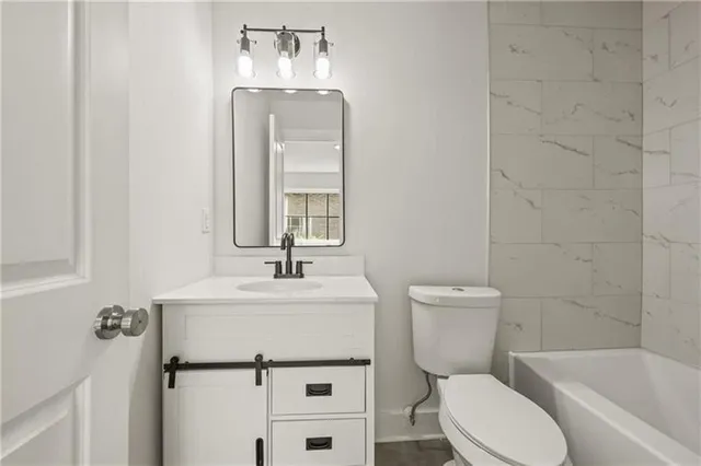 $2,999 | 3165 Dogwood Drive, Unit 106, Hapeville, GA 30354