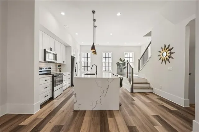 $2,999 | 3165 Dogwood Drive, Unit 106, Hapeville, GA 30354