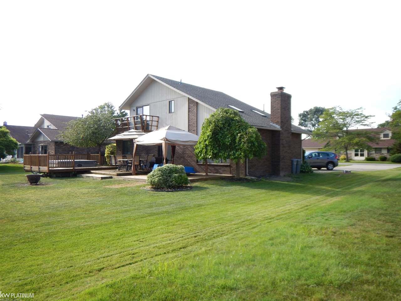 7305 Flamingo Road Algonac, MI 48001 - Photo 23 of 32 31326953-22.JPG