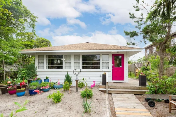 $8,000 | 12 Seneca Street, Ocean Beach, NY 11770
