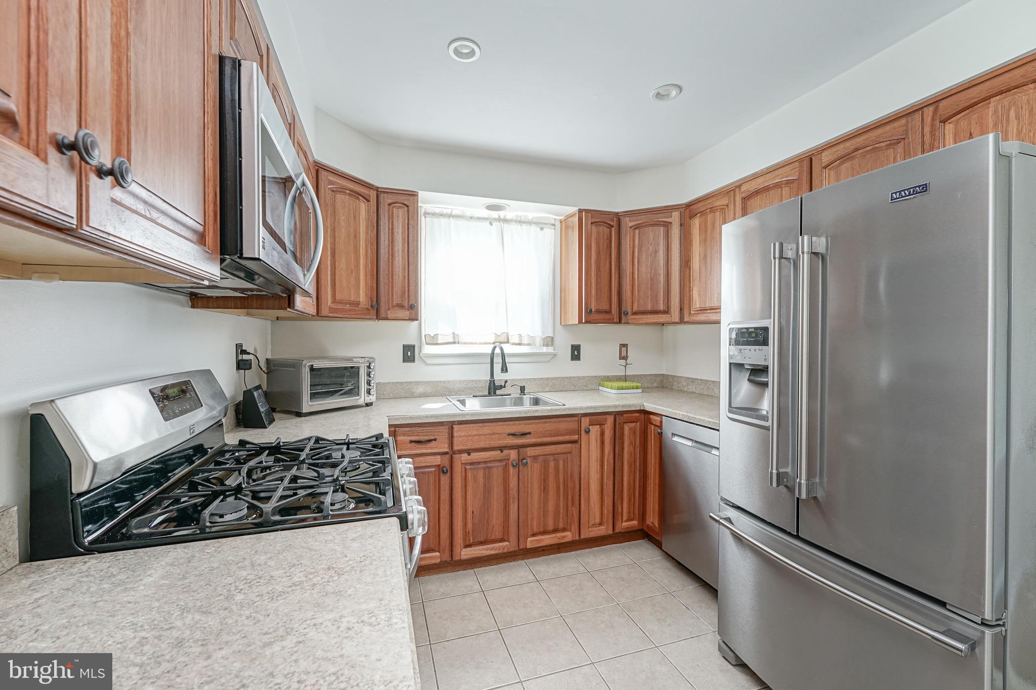 128 Greenwood Road Cherry Hill, NJ 08034 - Photo 8 of 28 Gallery Image 8