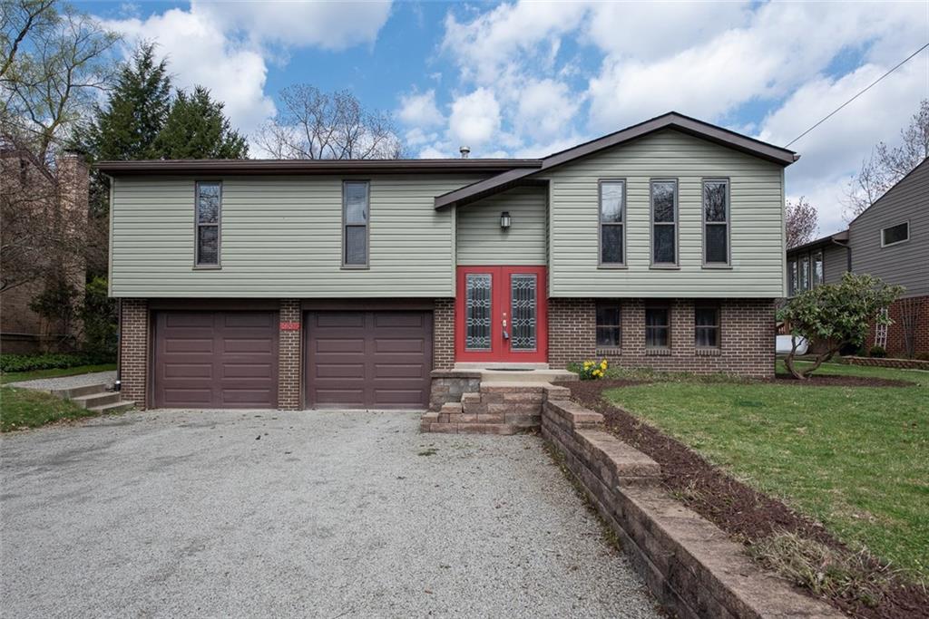 Welcome to 1657 OBlock Rd in Plum Boro