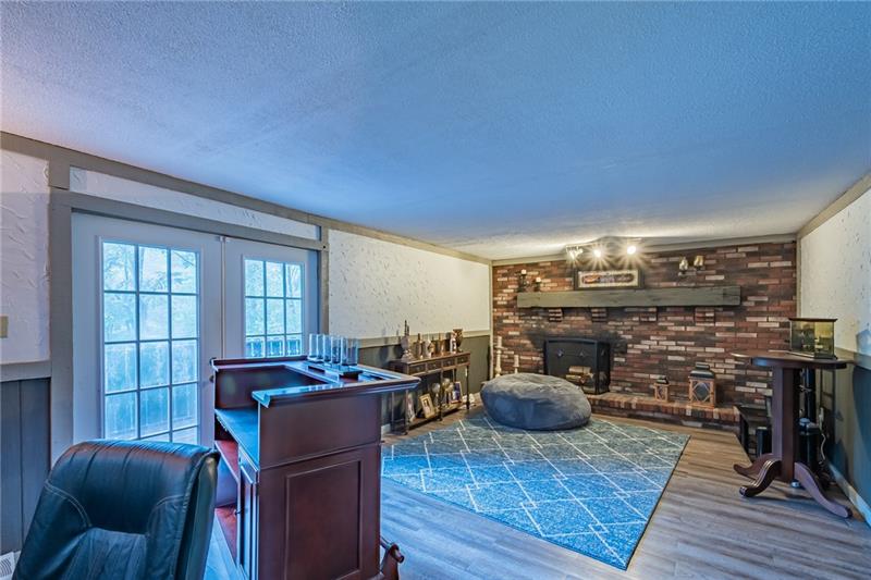 1650 Gilmar Road Apollo, PA 15613 - Photo 8 of 25 So much room for entertainment!