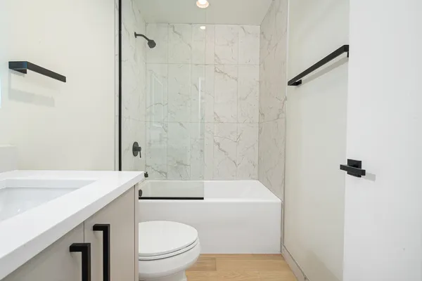 $4,400 | 4706 North Malden Street, Unit 3NORTH, Chicago, IL 60640