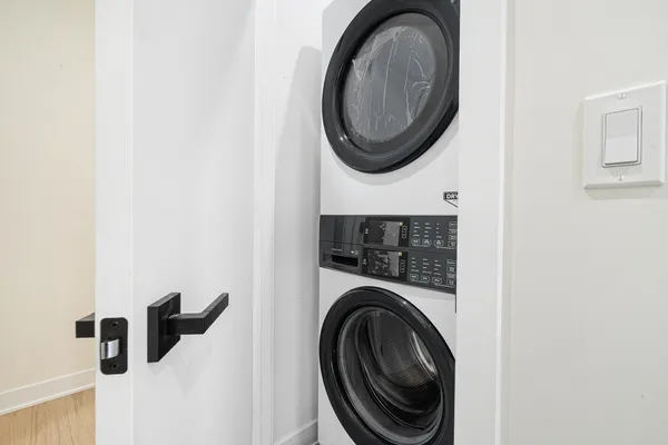 $4,400 | 4706 North Malden Street, Unit 3NORTH, Chicago, IL 60640