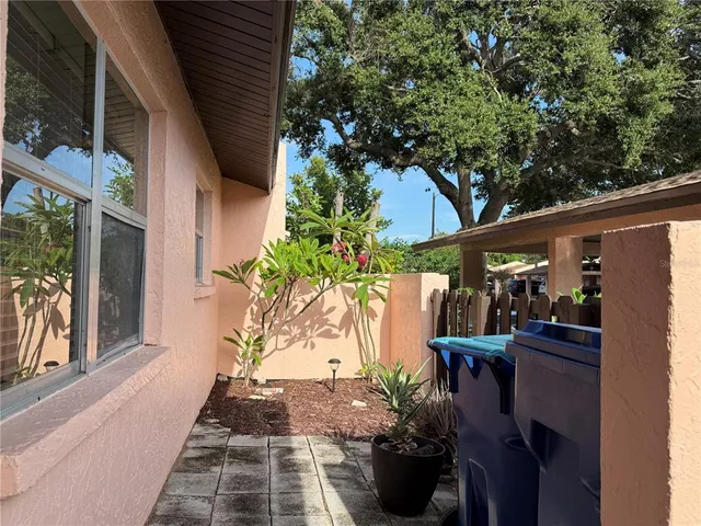 $2,000 | 7261 55th Avenue North, St. Petersburg, FL 33709