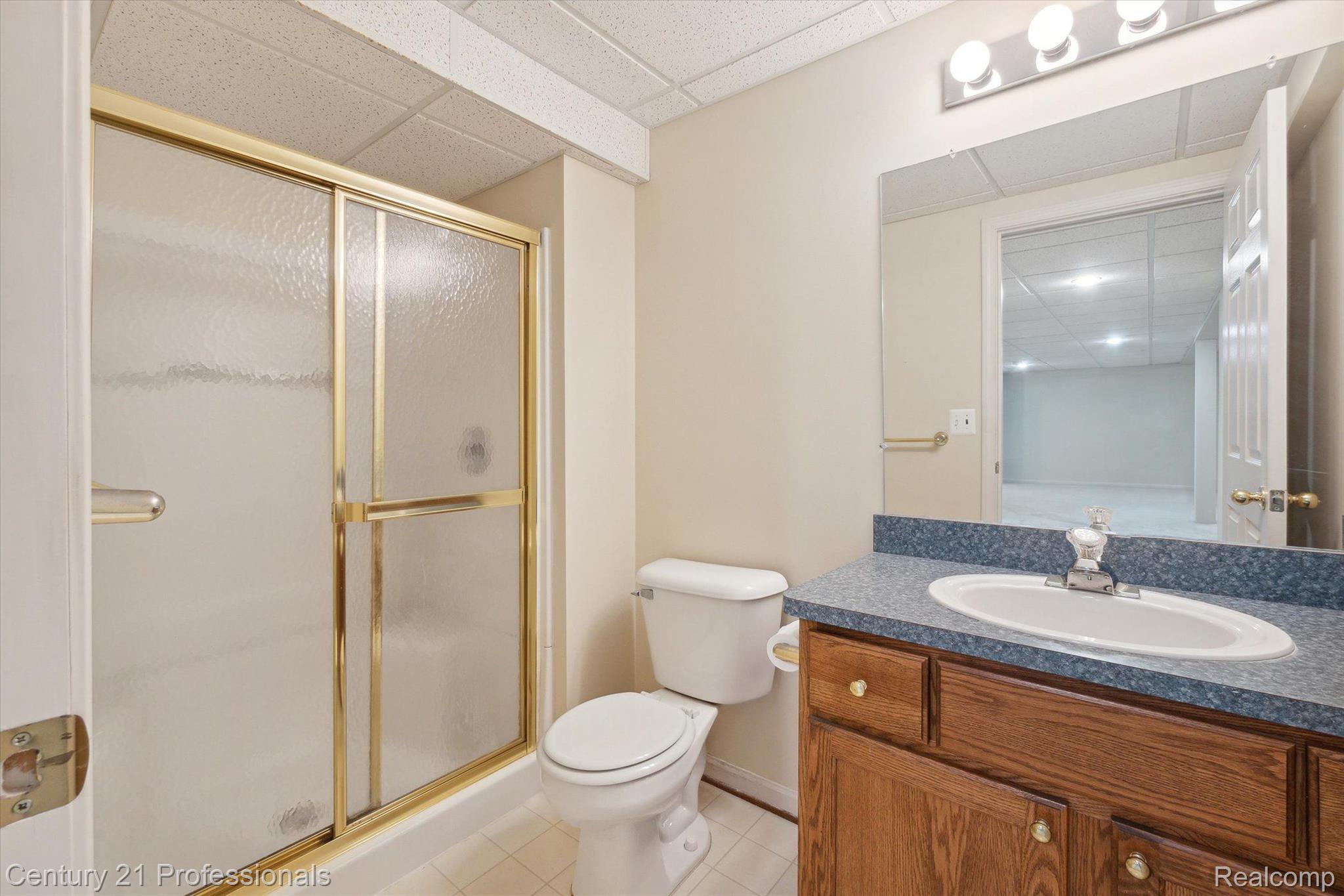 1122 Churchill Circle Rochester, MI 48307 - Photo 36 of 47 Gallery Image 36