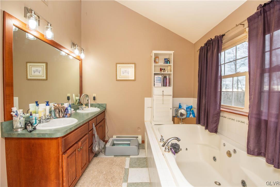 5868 Spangler Road Nazareth, PA 18064 - Photo 12 of 41 Gallery Image 12