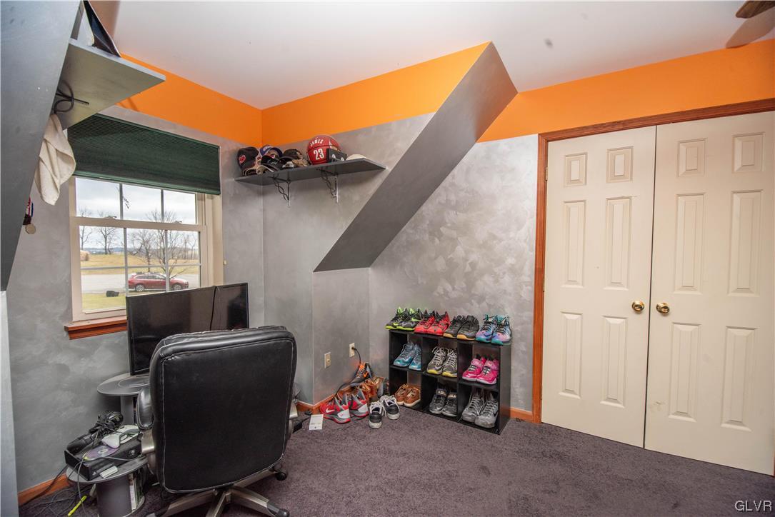 5868 Spangler Road Nazareth, PA 18064 - Photo 17 of 41 Gallery Image 17