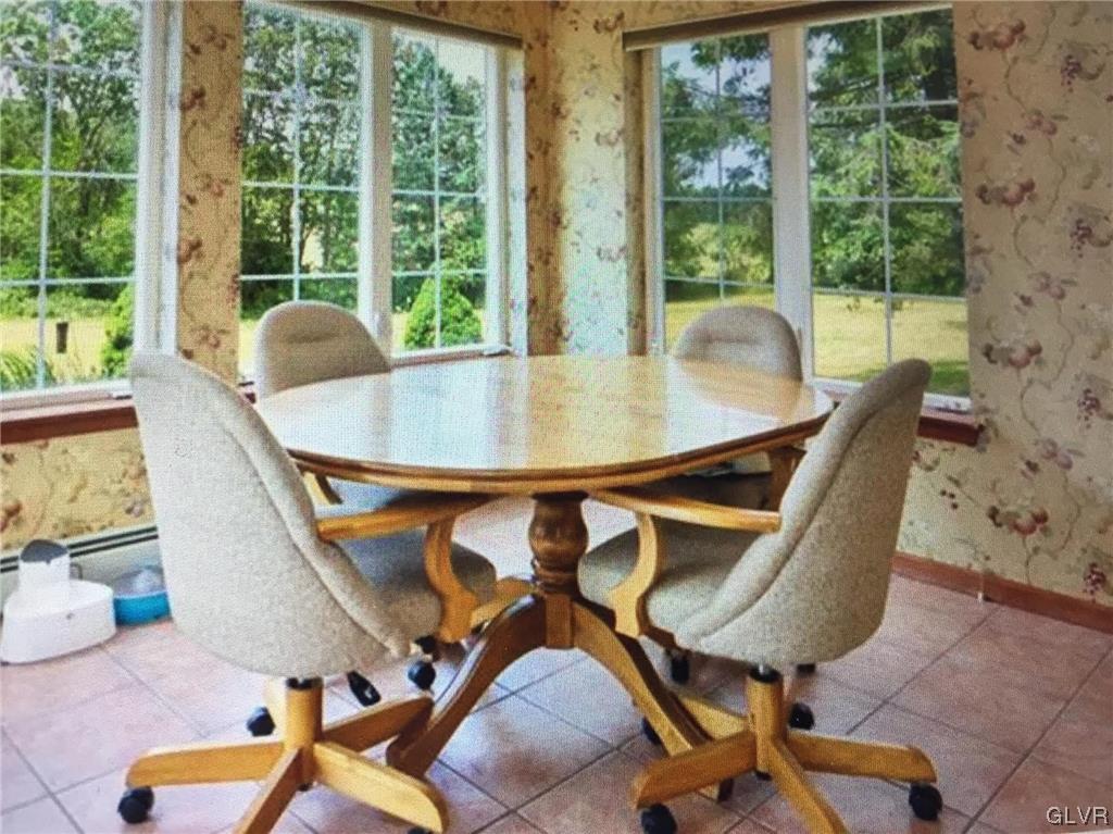 5868 Spangler Road Nazareth, PA 18064 - Photo 6 of 41 Sun Room
