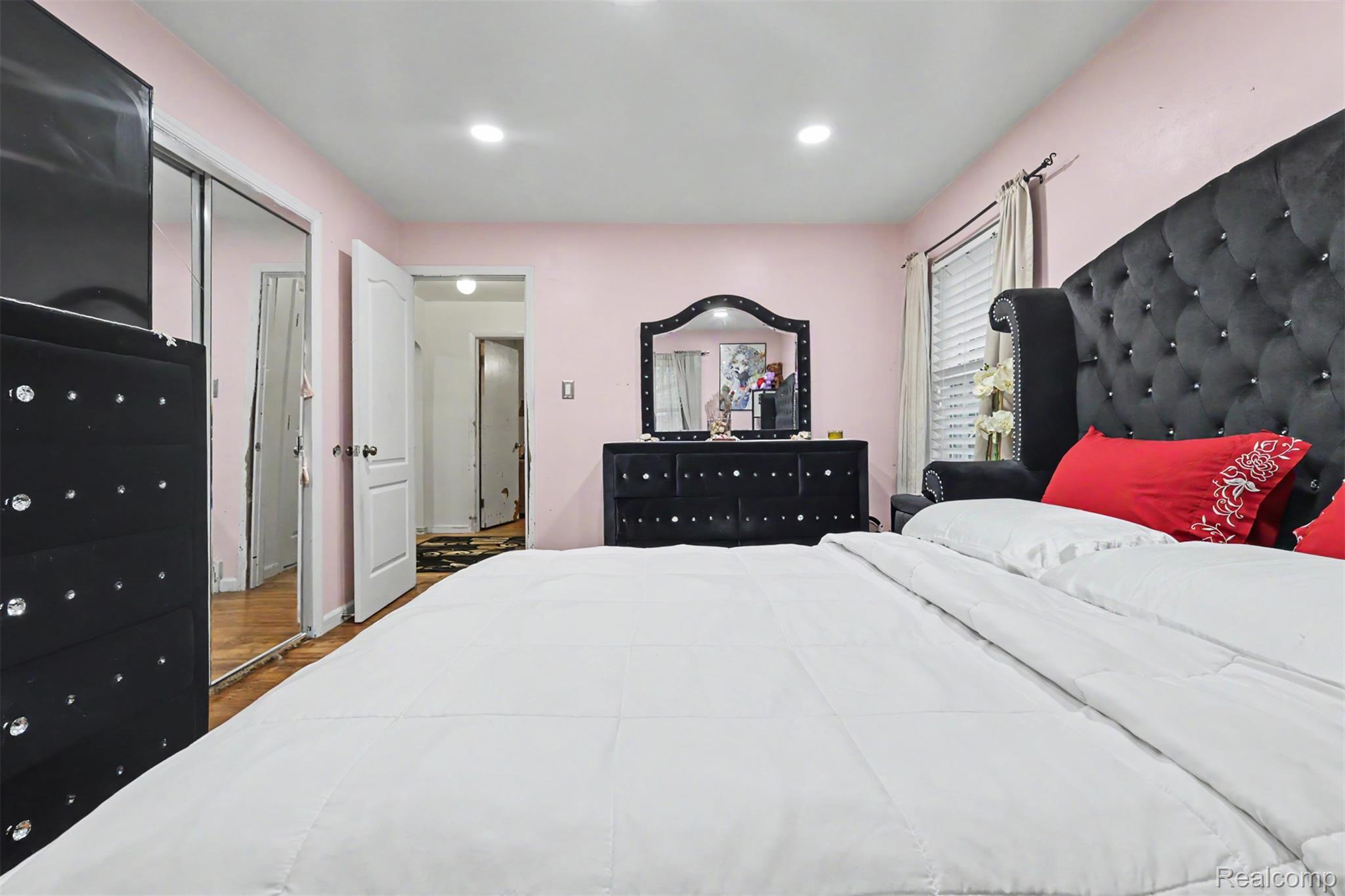 1772 North Gulley Road Dearborn, MI 48128 - Photo 16 of 30 20.jpg