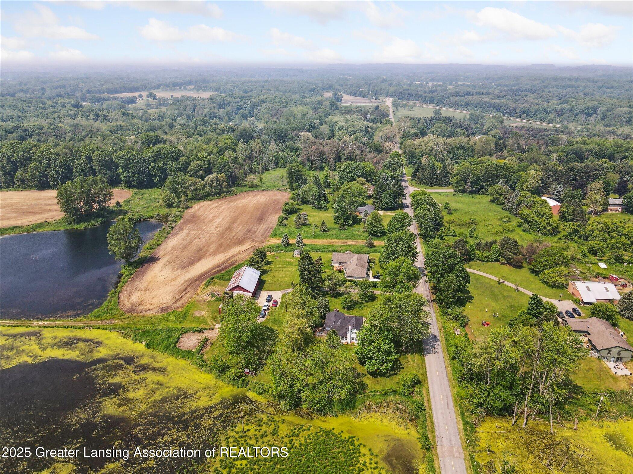 820 Barry Road Haslett, MI 48840 - Photo 42 of 52 46-820-Barry-Rd-Haslett-MI-48840-WindowS