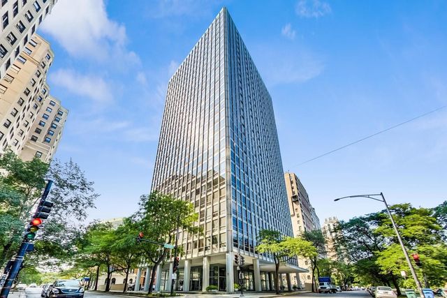 $457,500 | 2400 North Lakeview Avenue, Unit 1802, Chicago, IL 60614