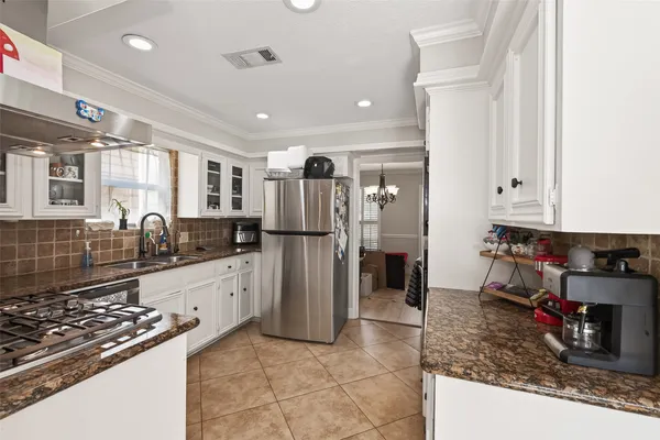 $5,100 | 15843 Foxgate Road, Houston, TX 77079
