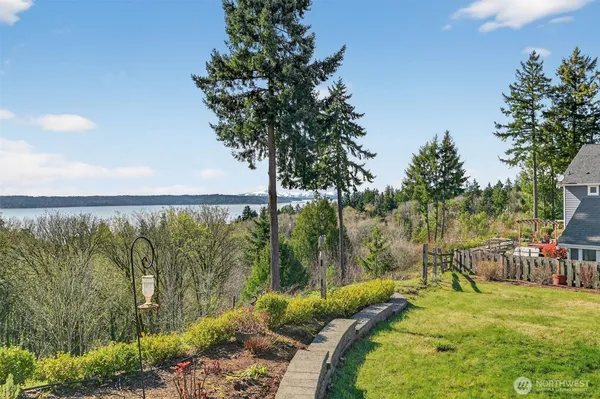 a view of outdoor space and garden