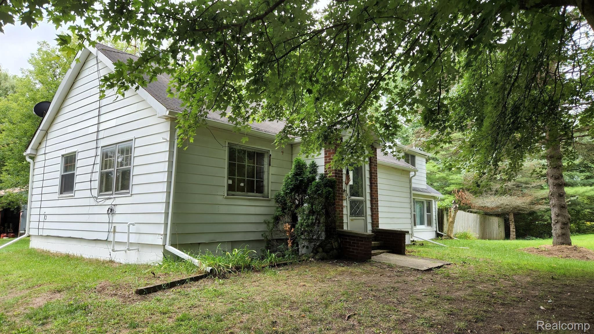 3334 East Dean Road Howell, MI 48855 - Photo 3 of 5 Gallery Image 3