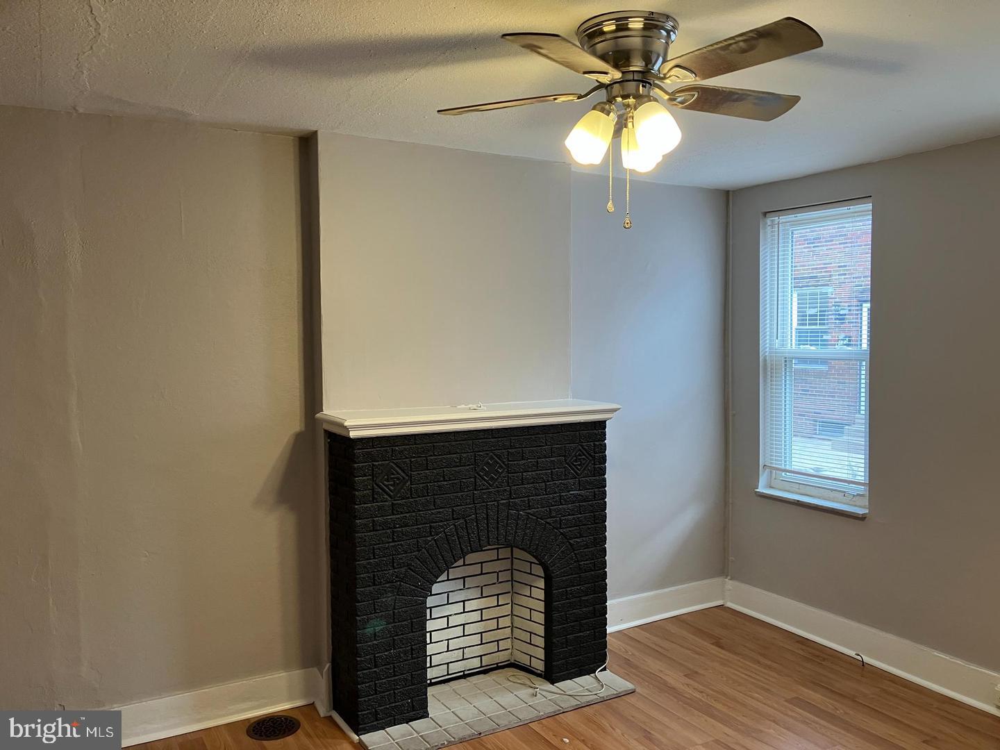 120 Sigel Street Philadelphia, PA 19148 - Photo 3 of 9 Gallery Image 3