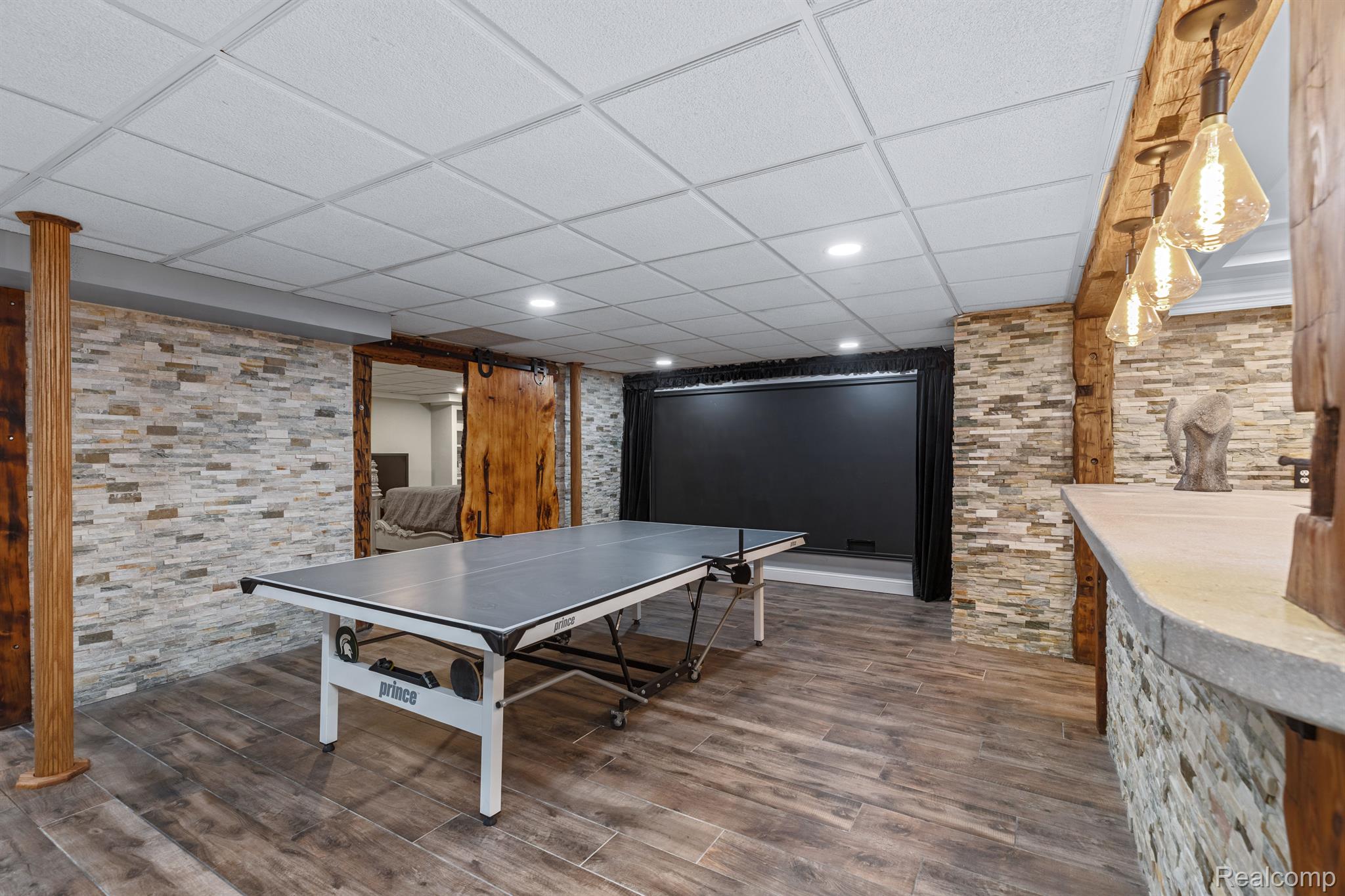 1424 Pebble Ridge Drive Rochester, MI 48307 - Photo 52 of 72 53 Lower level rec room