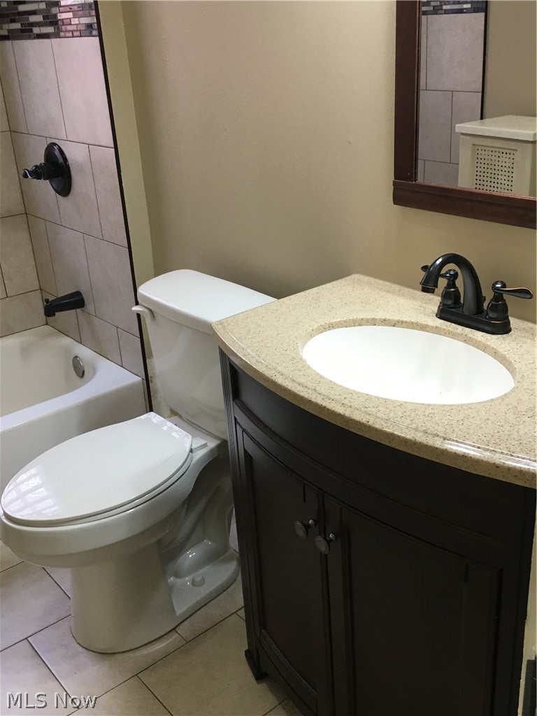 2116 Surrey Road, Unit 4 Cleveland, OH 44106 - Photo 19 of 23 Gallery Image 19