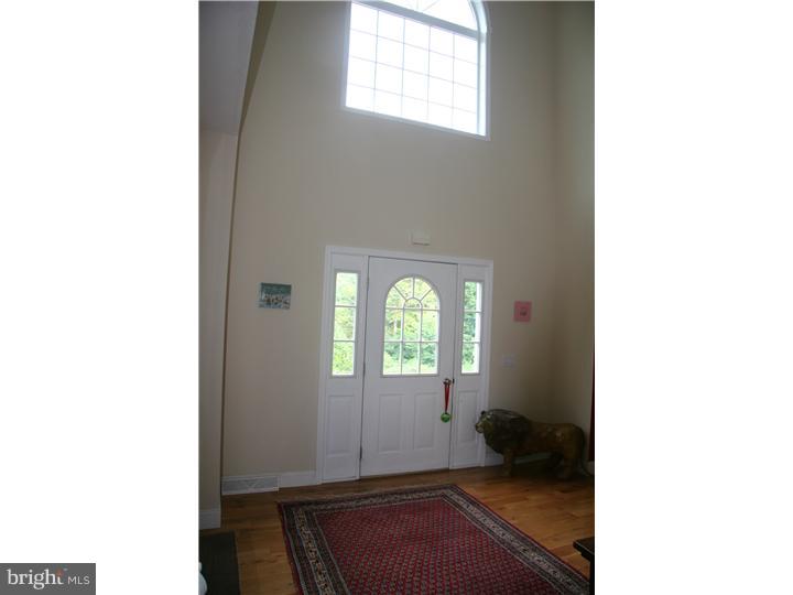 3085 Coventryville Road Pottstown, PA 19465 - Photo 10 of 18 Foyer
