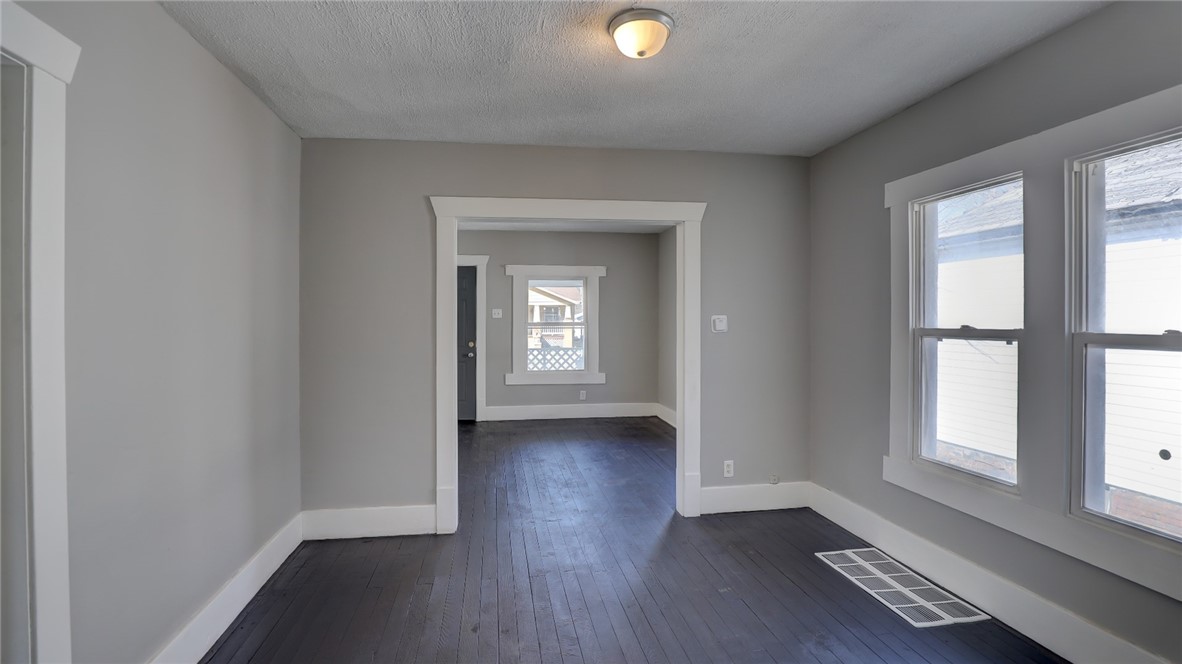 1739 East Johns Avenue Decatur, IL 62521 - Photo 9 of 22 Gallery Image 9