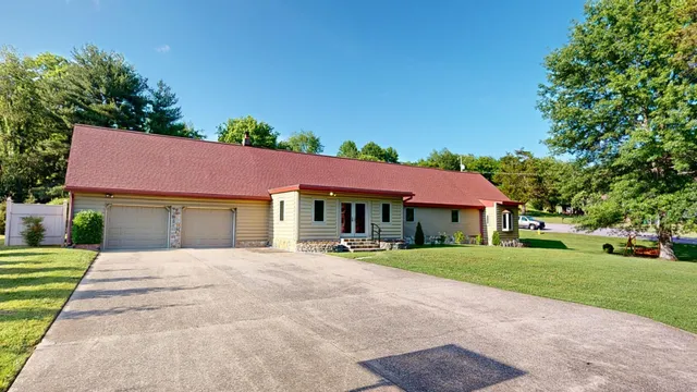 $595,000 | 309 Brookview Court, Old Hickory, TN 37138