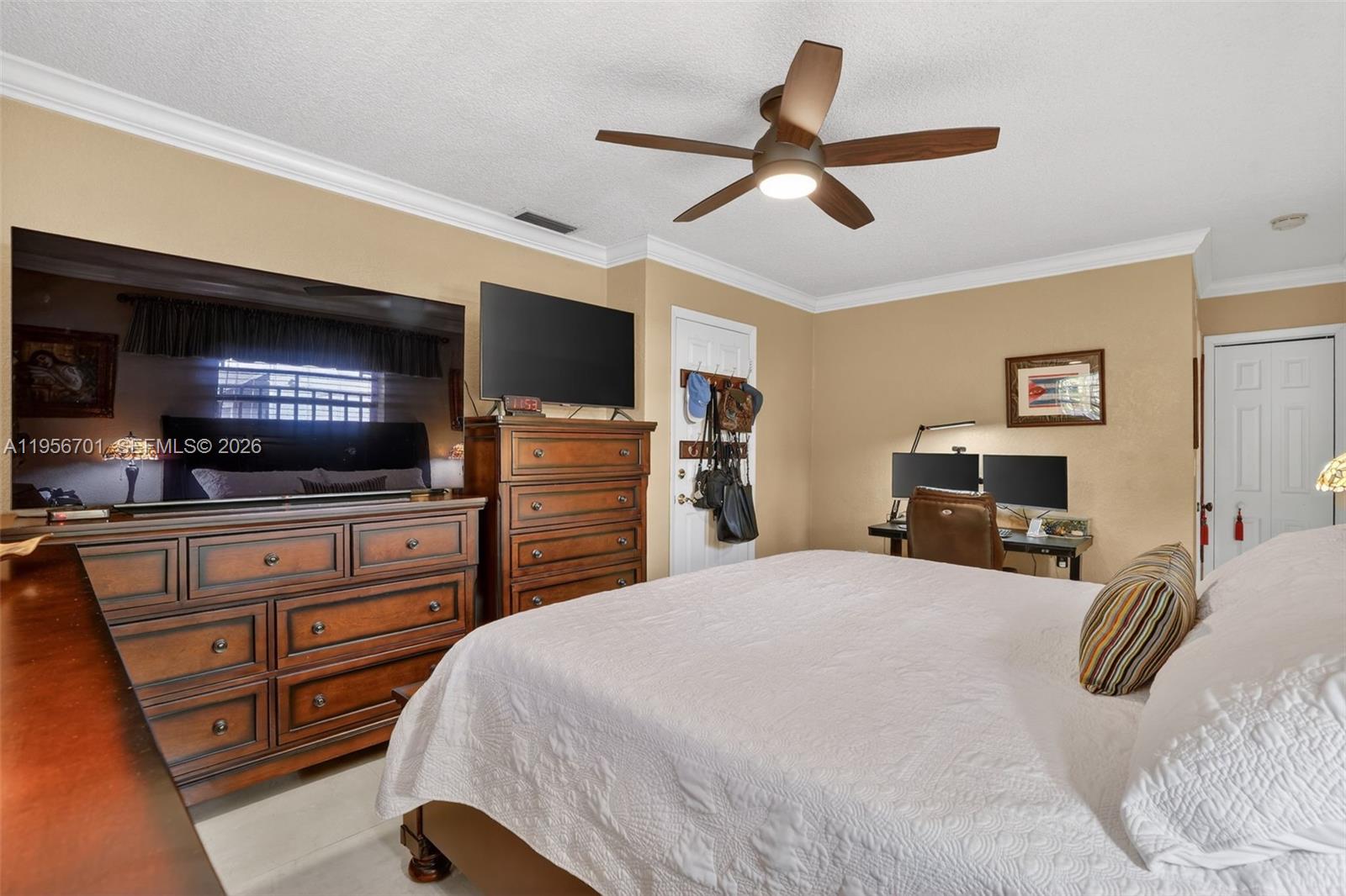 9410 Southwest 42nd Street Miami, FL 33165 - Photo 23 of 52