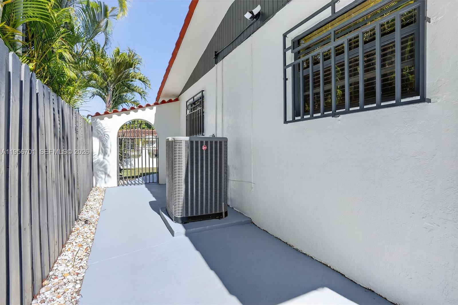 9410 Southwest 42nd Street Miami, FL 33165 - Photo 44 of 52