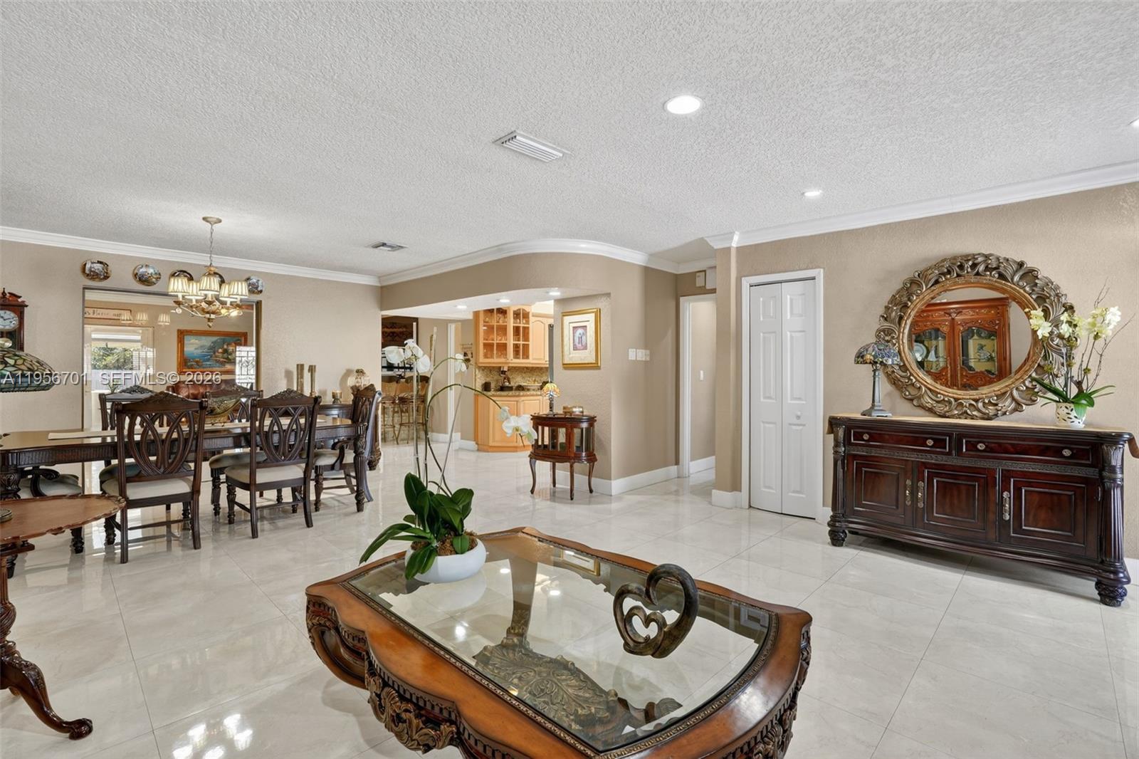 9410 Southwest 42nd Street Miami, FL 33165 - Photo 9 of 52