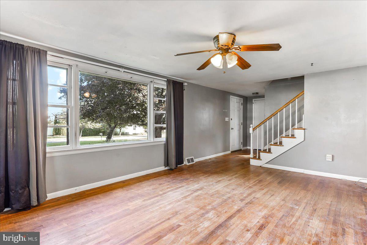 648 Street Road Cochranville, PA 19330 - Photo 3 of 27 Gallery Image 3