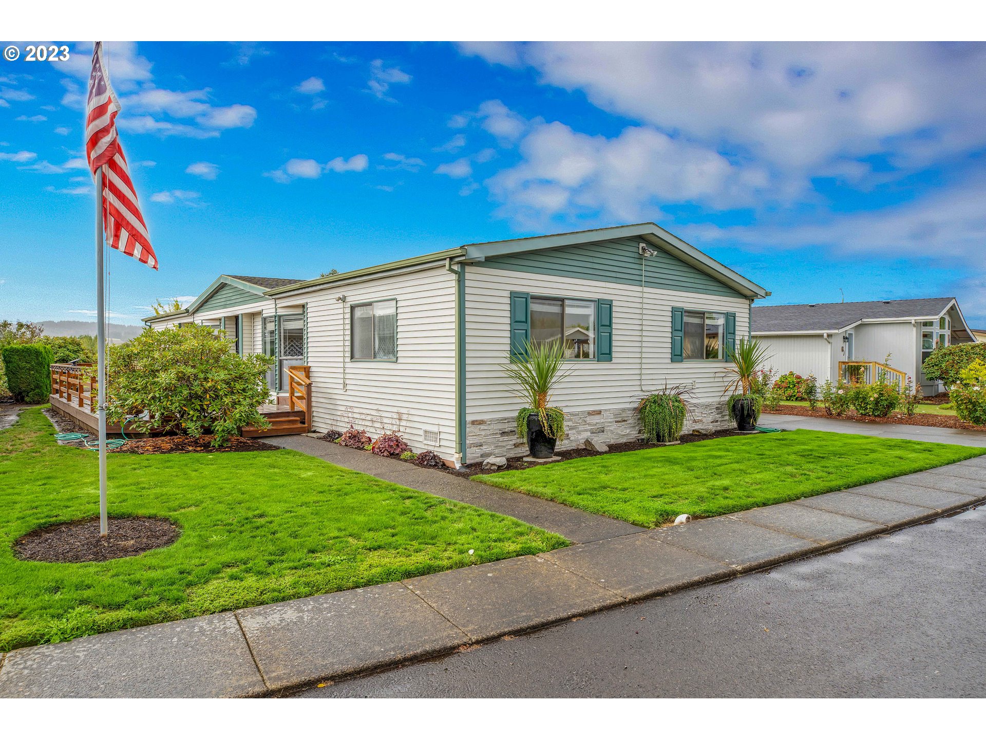 4304 Settlers Loop Forest Grove, OR 97116 - Photo 2 of 45 a front view of a house with a yard