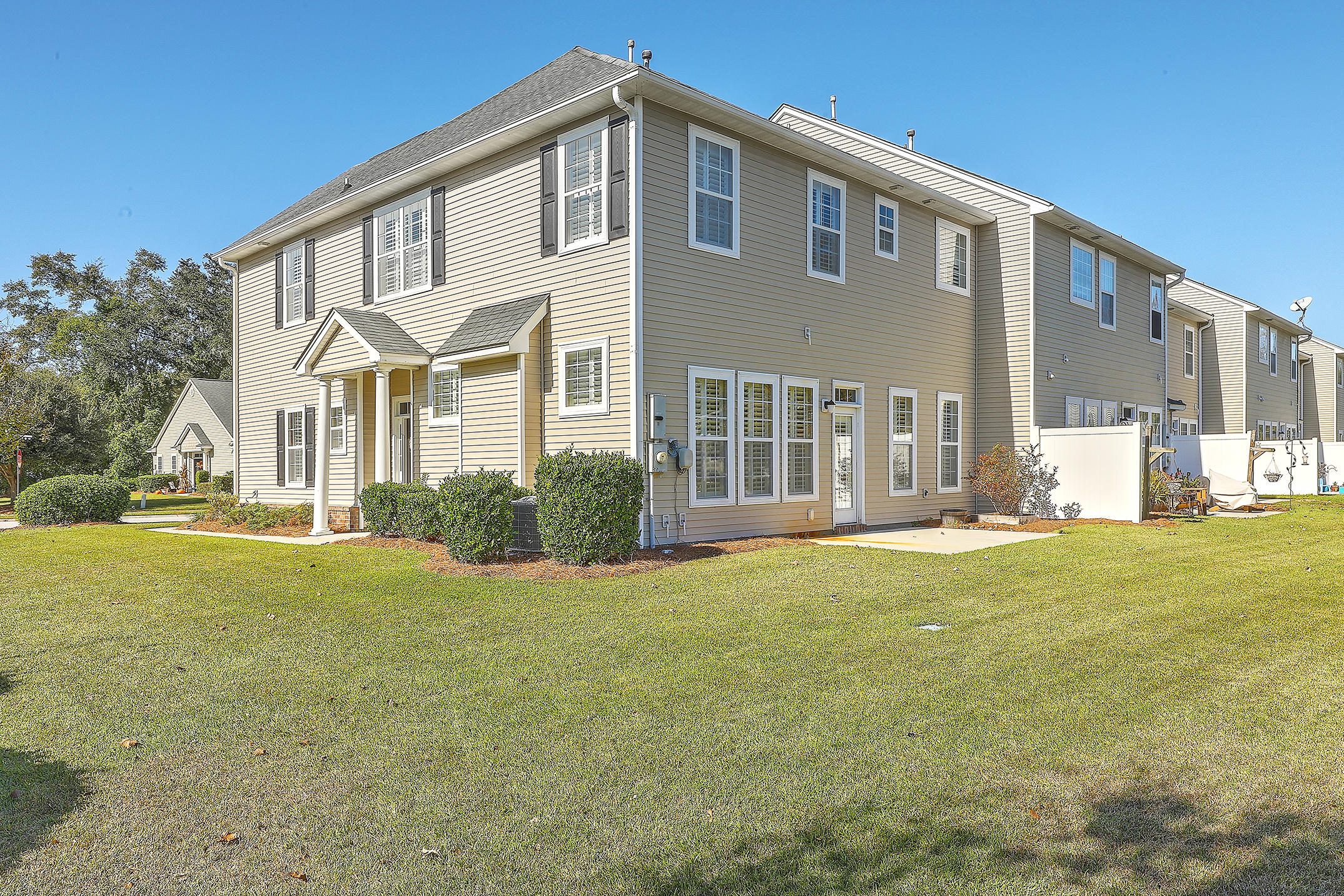 1601 Indaba Way Charleston, SC 29414 - Photo 27 of 28 1R3A1695_696_697_698_699_700_701