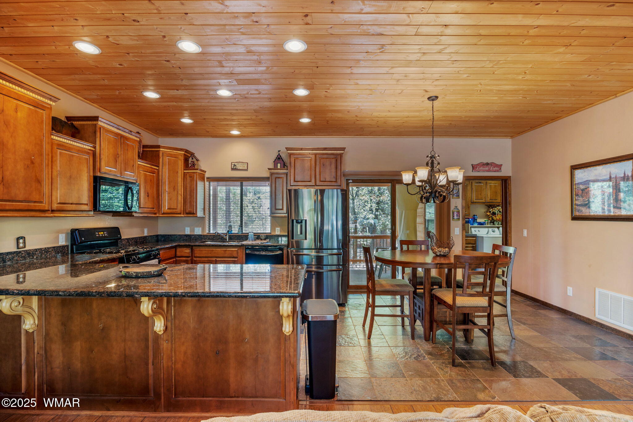 Breakfast bar