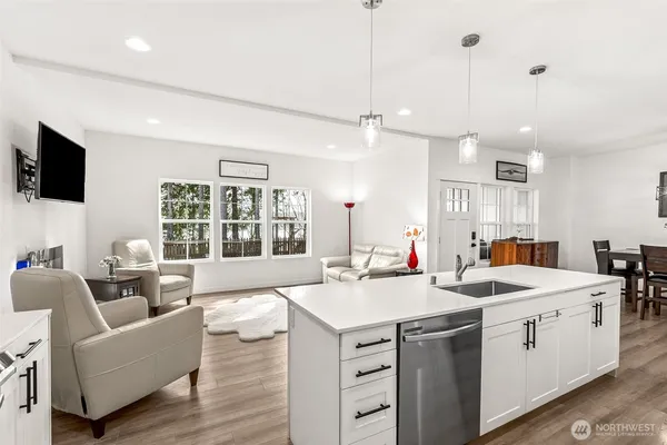 $989,000 | 21 East Sullivan Street, Allyn, WA 98524