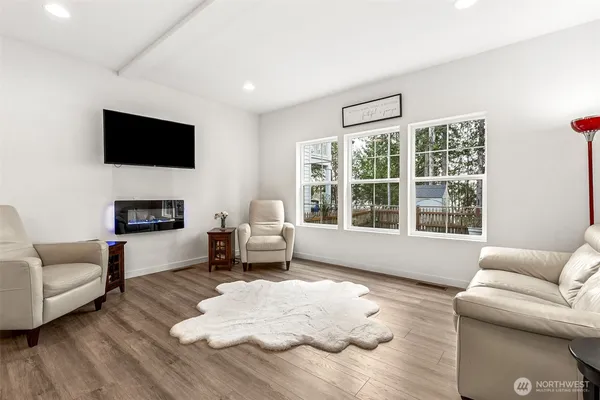 $989,000 | 21 East Sullivan Street, Allyn, WA 98524