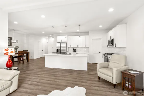 $989,000 | 21 East Sullivan Street, Allyn, WA 98524