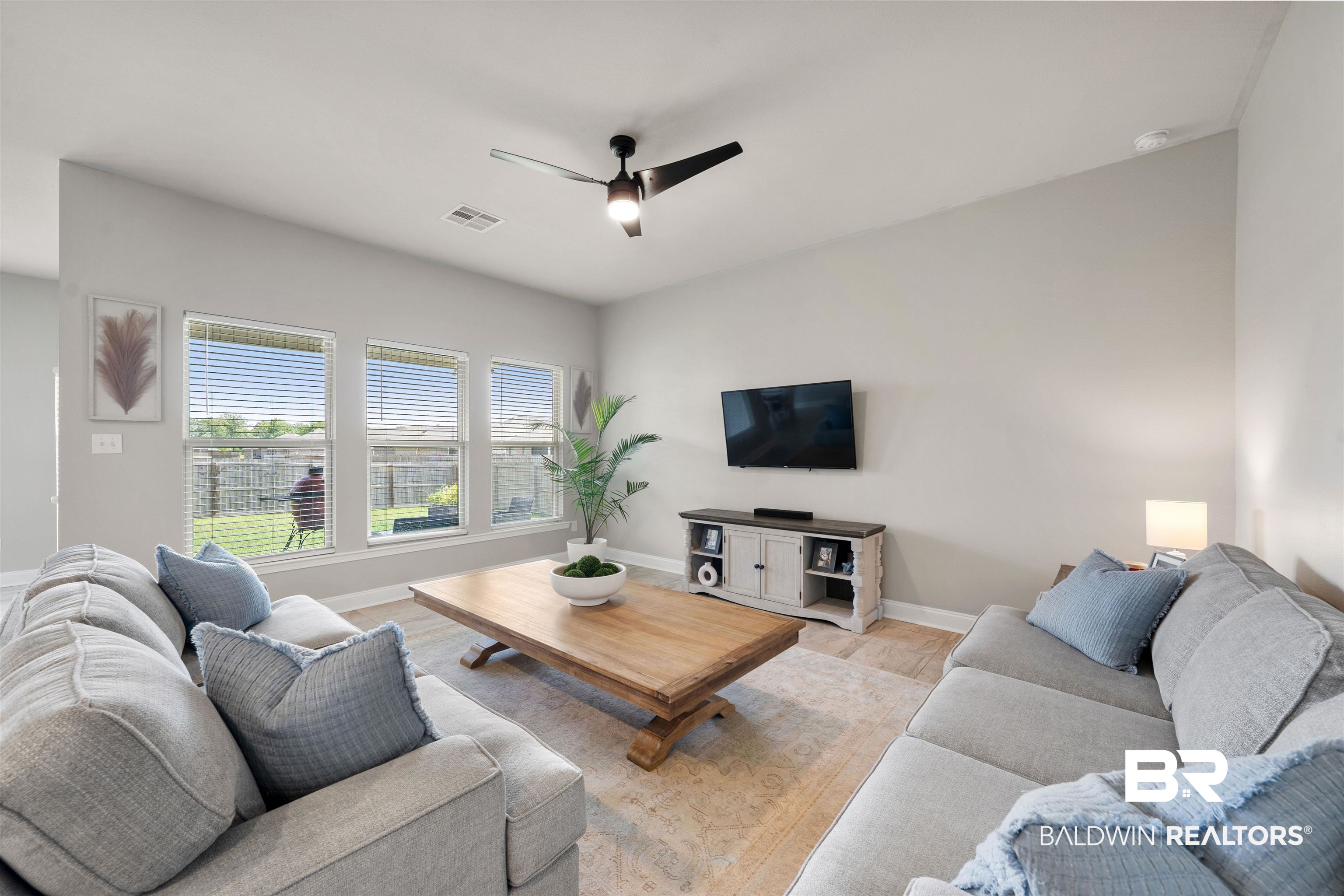 1088 Stella Road Foley, AL 36535 - Photo 6 of 21 Living Room
