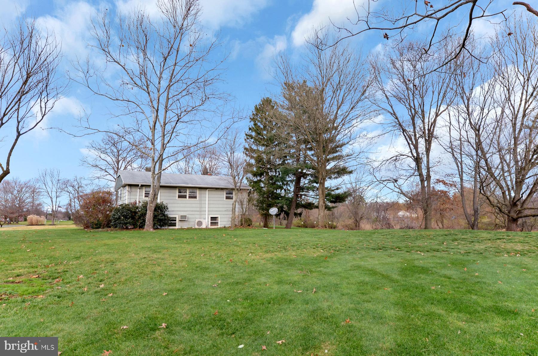 19 Jamestown Road Belle Mead, NJ 08502 - Photo 5 of 30 Exterior Side