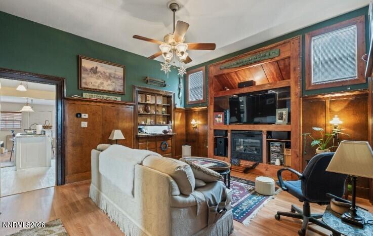 2640 Emily Street Reno, NV 89503 - Photo 5 of 22 Family Room 2