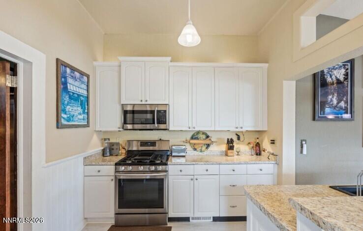 2640 Emily Street Reno, NV 89503 - Photo 6 of 22 Kitchen 1