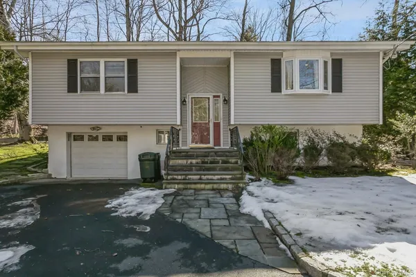$6,200 | 33 Brookside Place, Pleasantville, NY 10570