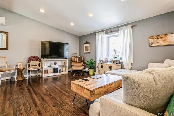 $6,200 | 33 Brookside Place, Pleasantville, NY 10570