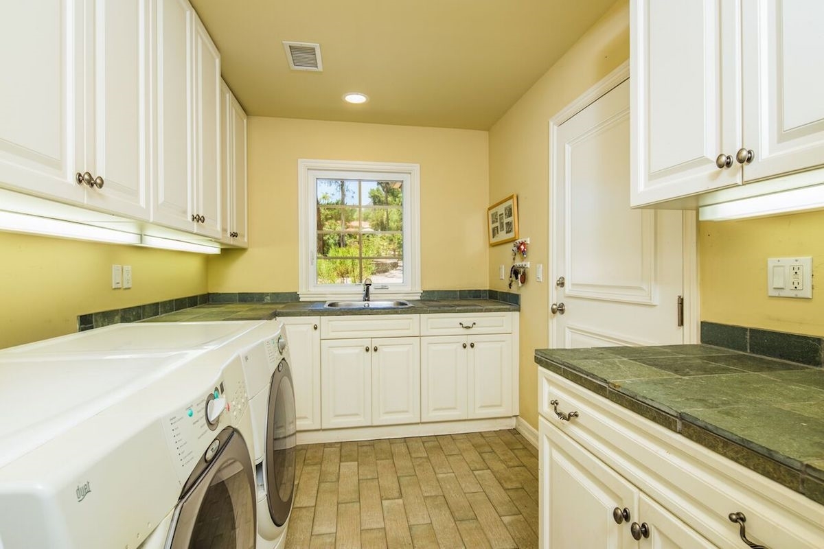 18527 Rancho Del Rio Rancho Santa Fe, CA 92067 - Photo 14 of 19
