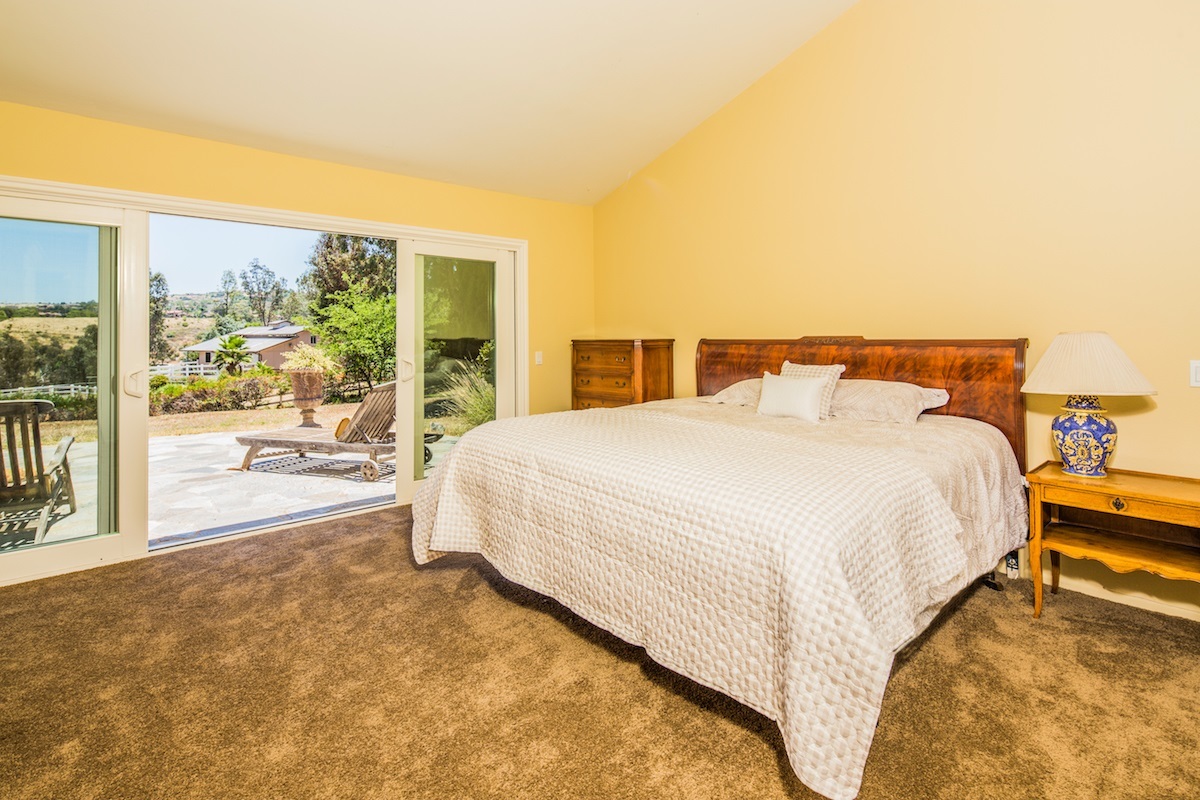 18527 Rancho Del Rio Rancho Santa Fe, CA 92067 - Photo 9 of 19
